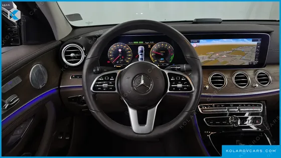 MERCEDES E-CLASS E300E EXCLUSIVE