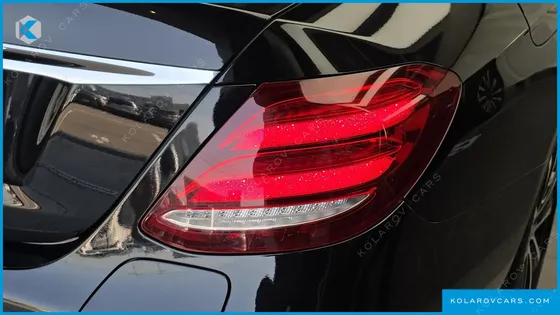 MERCEDES E-CLASS E300E EXCLUSIVE