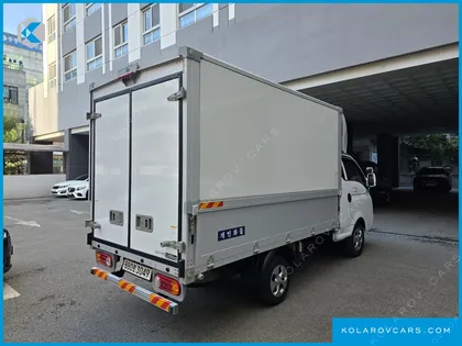 HYUNDAI PORTER II SUPER CABIN LPG