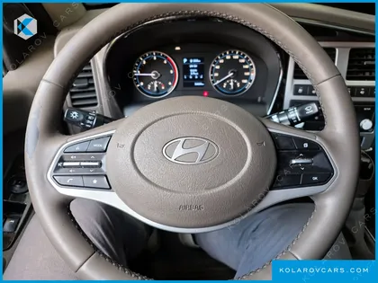 HYUNDAI PORTER II SUPER CABIN LPG