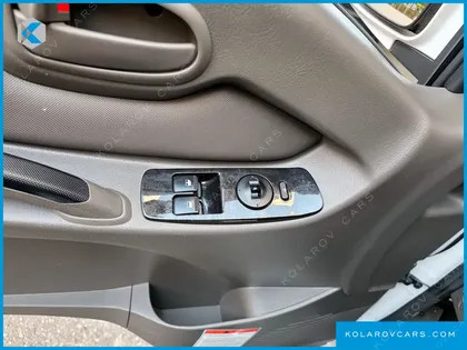 HYUNDAI PORTER II SUPER CABIN LPG
