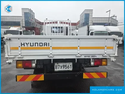 HYUNDAI MEGA TRUCK GOLD
