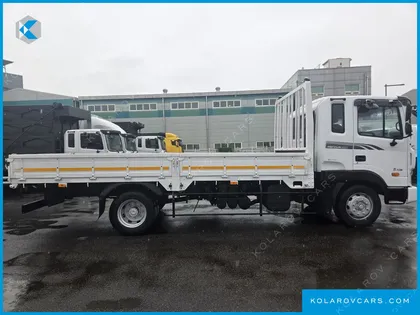 HYUNDAI MEGA TRUCK GOLD