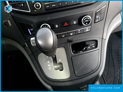 HYUNDAI GRAND STAREX NONE