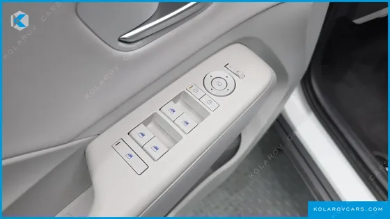 HYUNDAI KONA GASOLINE 2.0 2WD