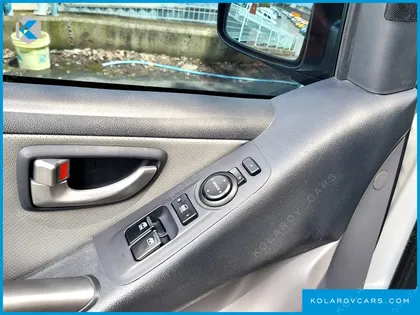 HYUNDAI GRAND STAREX NONE