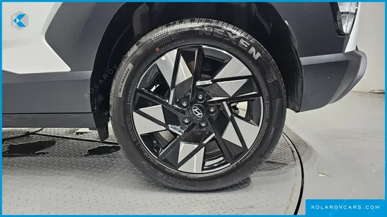 HYUNDAI KONA GASOLINE 1.6 TURBO 2WD