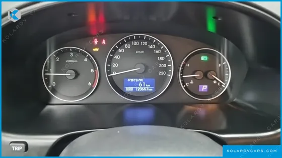 HYUNDAI GRAND STAREX NONE