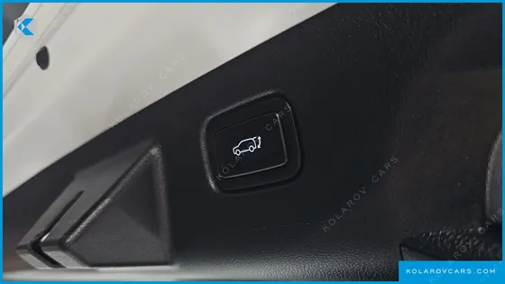 HYUNDAI KONA GASOLINE 2.0 2WD