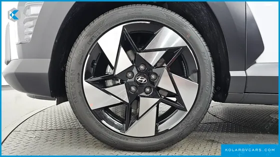 HYUNDAI KONA GASOLINE 2.0 2WD