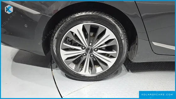 KIA K8 SIGNATURE
