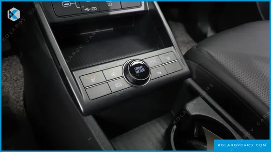 HYUNDAI KONA GASOLINE 2.0 2WD