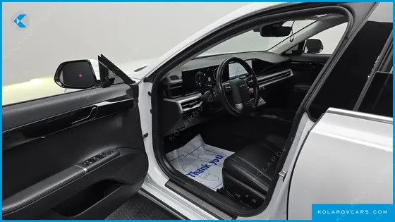 HYUNDAI GRANDEUR 2,5 GASOLINE 2WD