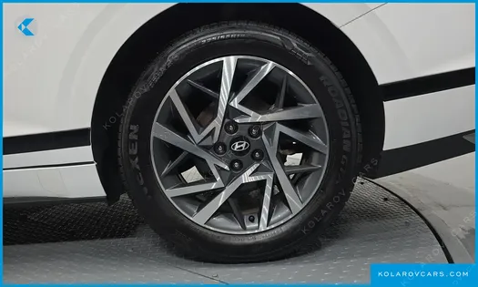 HYUNDAI GRANDEUR 2,5 GASOLINE 2WD