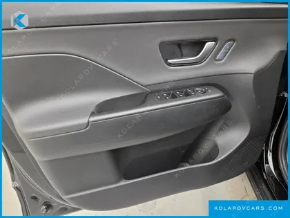 HYUNDAI KONA GASOLINE 2.0 2WD