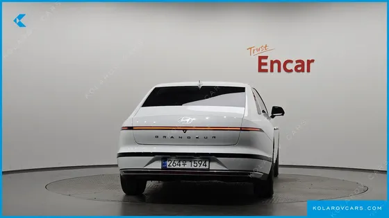 HYUNDAI GRANDEUR 2,5 GASOLINE 2WD