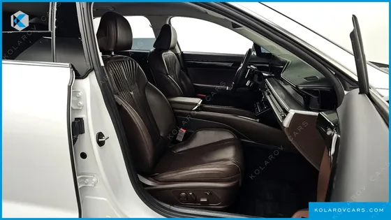 HYUNDAI GRANDEUR 2,5 GASOLINE 2WD