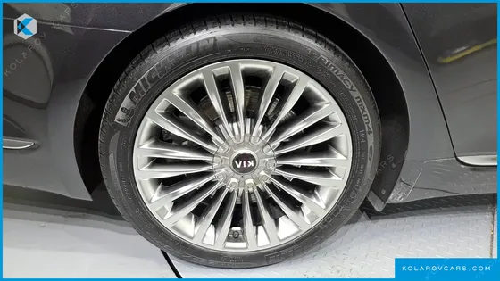 KIA K9 5.0 GDI AWD