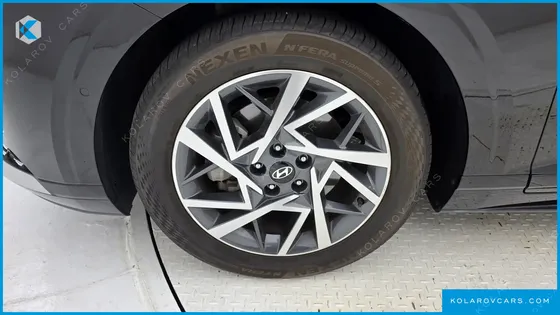 HYUNDAI GRANDEUR 2,5 GASOLINE 2WD