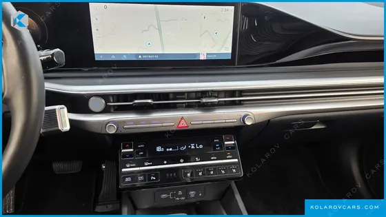 HYUNDAI GRANDEUR 2,5 GASOLINE 2WD