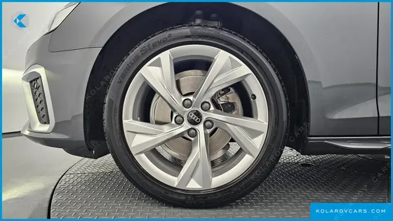AUDI A4 40 TFSI PREMIUM