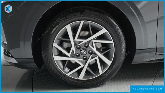 HYUNDAI GRANDEUR 2,5 GASOLINE 2WD
