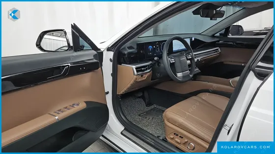 HYUNDAI GRANDEUR 2,5 GASOLINE 2WD