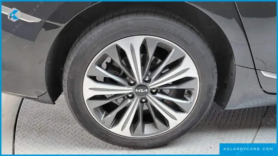 KIA K8 SIGNATURE
