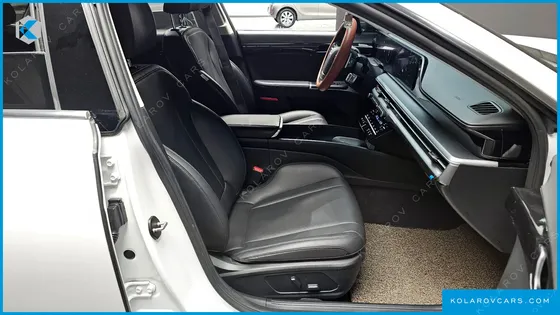 HYUNDAI GRANDEUR 2,5 GASOLINE 2WD