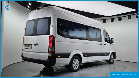 HYUNDAI SOLATI 14-SEATER