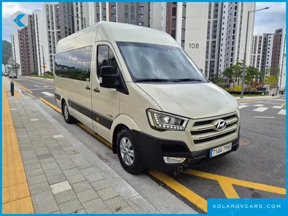 HYUNDAI SOLATI 15-SEATER