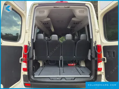HYUNDAI SOLATI 15-SEATER
