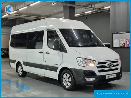 HYUNDAI SOLATI 15-SEATER