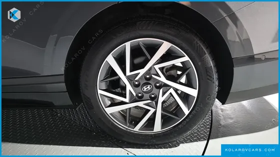 HYUNDAI GRANDEUR 2,5 GASOLINE 2WD