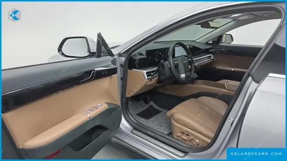 HYUNDAI GRANDEUR 2,5 GASOLINE 2WD
