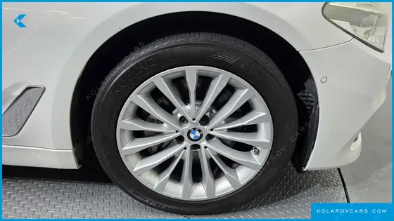 BMW 5 SERIES 530I XDRIVE LUXURY PLUS