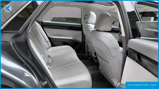 HYUNDAI GRANDEUR 2,5 GASOLINE 2WD