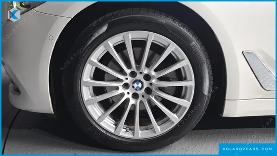 BMW 5 SERIES 520I LUXURY