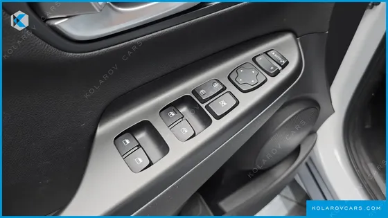 HYUNDAI KONA GASOLINE 2.0 2WD