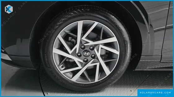 HYUNDAI GRANDEUR 2,5 GASOLINE 2WD