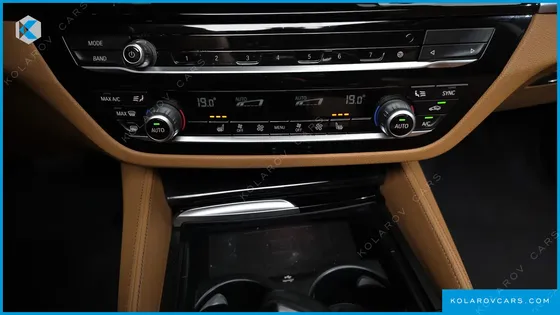 BMW 5 SERIES 520I LUXURY