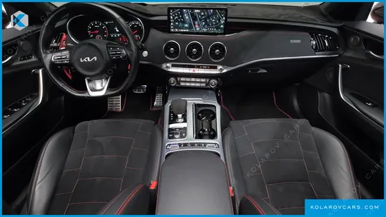 KIA STINGER 2.5 AWD MASTERS ACRO EDITION