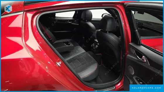 KIA STINGER 2.5 AWD MASTERS ACRO EDITION