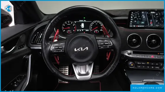 KIA STINGER 2.5 AWD MASTERS ACRO EDITION