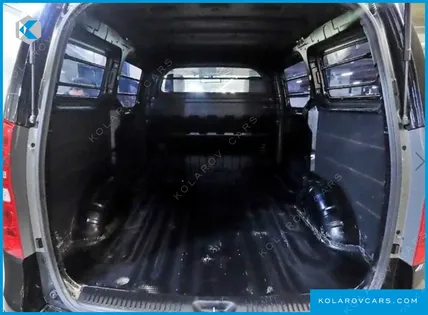 HYUNDAI STAREX VAN 3-SEATER LPI