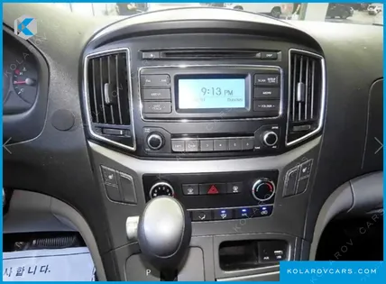 HYUNDAI STAREX VAN 3-SEATER LPI
