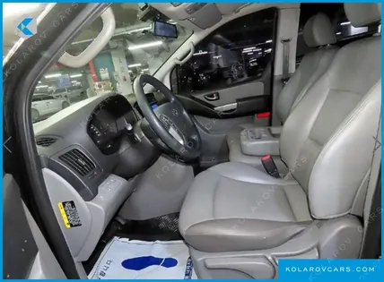 HYUNDAI STAREX VAN 3-SEATER LPI