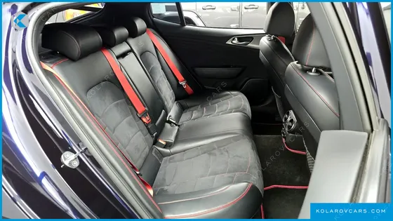 KIA STINGER 3.3 GT AWD MASTERS TURBO PACKAGE