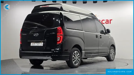 HYUNDAI STAREX 4WD LIMOUSINE