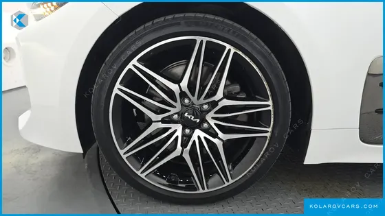 KIA STINGER 2.5 MASTERS